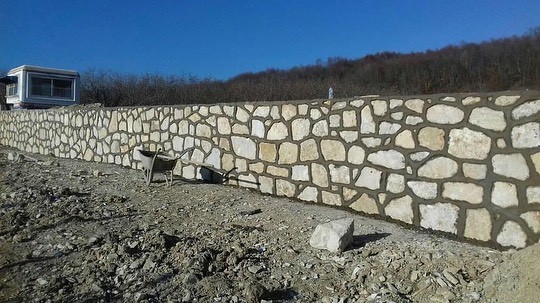 Ta� Duvar 12