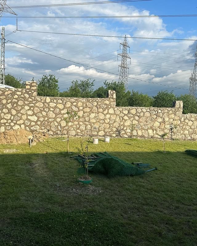 Ta� Duvar 19