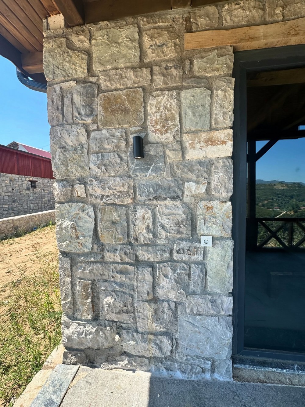 Ta� Duvar 44
